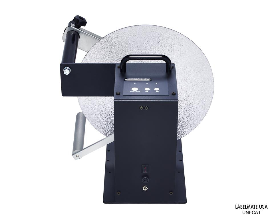 UNI-CAT-CHUCK (LIKE NEW)